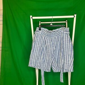 Striped Loose-Fit Denim Shorts W/Belt